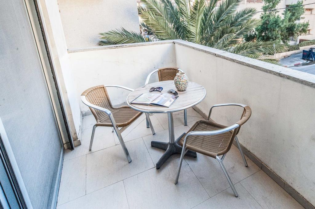 Lovely 1Bd W/ Private Balcony By Sea N' Rent Tel Aviv Esterno foto