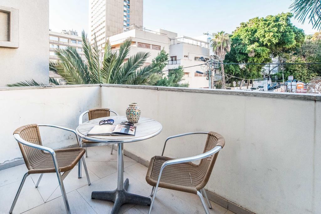 Lovely 1Bd W/ Private Balcony By Sea N' Rent Tel Aviv Esterno foto