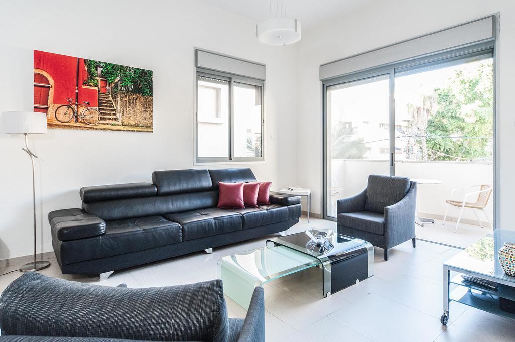 Lovely 1Bd W/ Private Balcony By Sea N' Rent Tel Aviv Esterno foto
